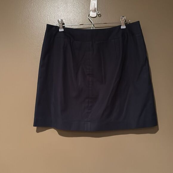 Banana Republic Stretch  Navy Mini Skirt Size 10 - Picture 2 of 8